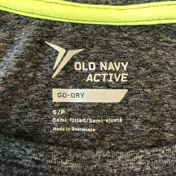 Old Navy Active Gray Long Sleeve Shirt - Picture 3 of 6